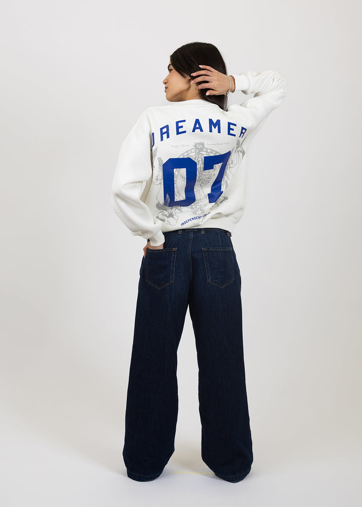 Dreamer © white sweatshirt - INDEPENDENTREPUBLIC®      