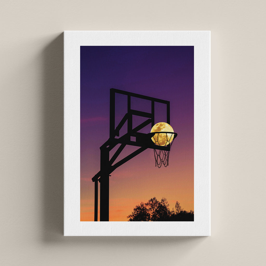 Moon at Court © Tela Canvas - INDEPENDENTREPUBLIC®      